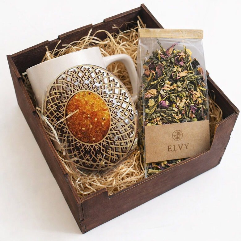 Lietuviškas verslo dovanų rinkinys su puodeliu | Reprezentacinės dovanos